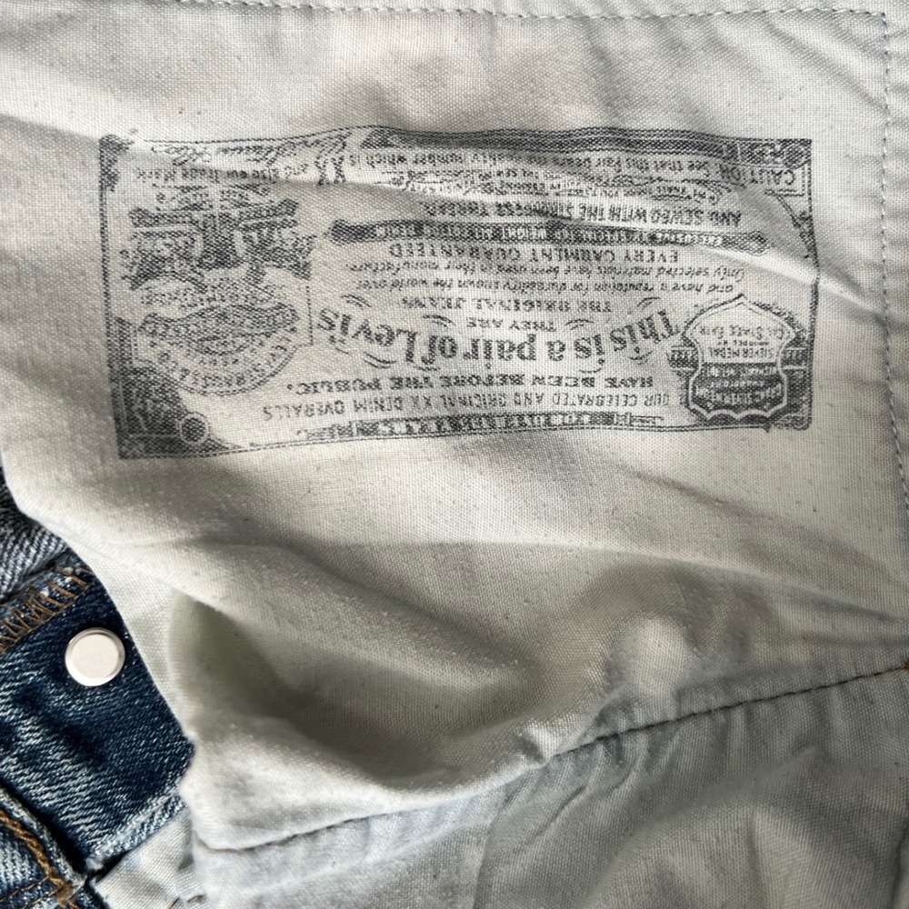 Levis 501 Original Straight Leg Jeans Mens 33x30 Blue Denim Button Fly 005010422 - Picture 6 of 16